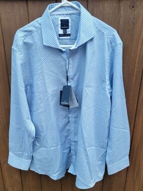 BNWT Daniel Hechter 100% Cotton Light Blue Geometric Print Men's Dress Shirt